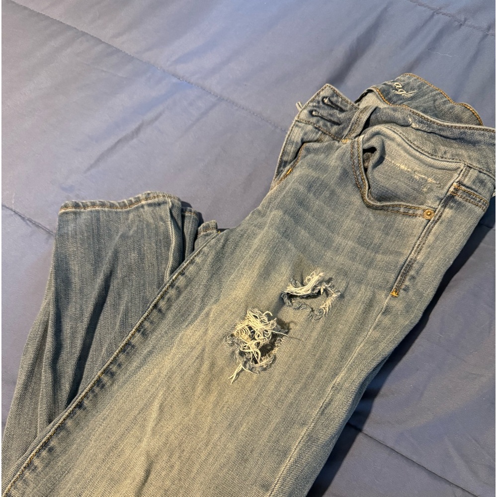 American Eagle Cropped Jeans - Size 4